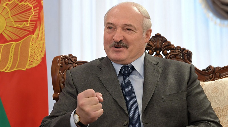 После парада Победы в Минске снизилась заболеваемость пневмониями – Лукашенко  