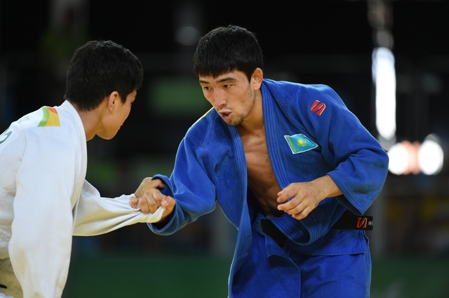 "Гранд-слэм" в Осаке: казахстанский дзюдоист будет бороться за бронзовую медаль 