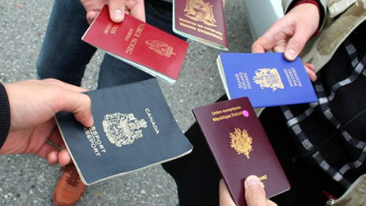 Более 50 граждан имели двойное гражданство в ВКО    