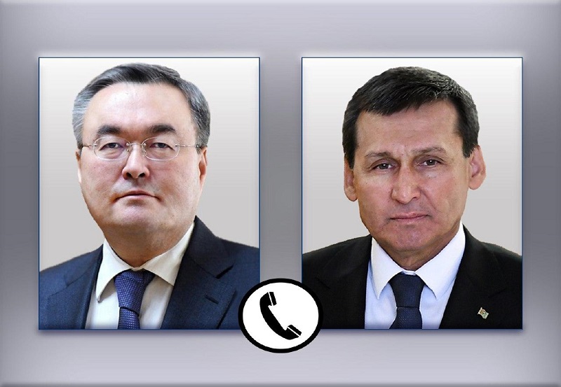 Главы МИД Казахстана и Туркменистана обменялись информацией по борьбе с COVID-19  