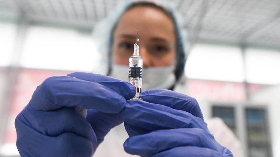 В календарь прививок планируют включить вакцину против коронавируса   