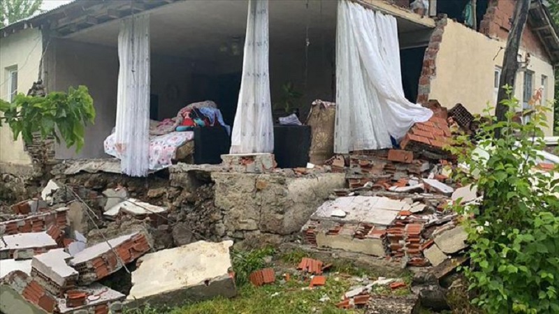 Землетрясение в Турции: есть пострадавшие 