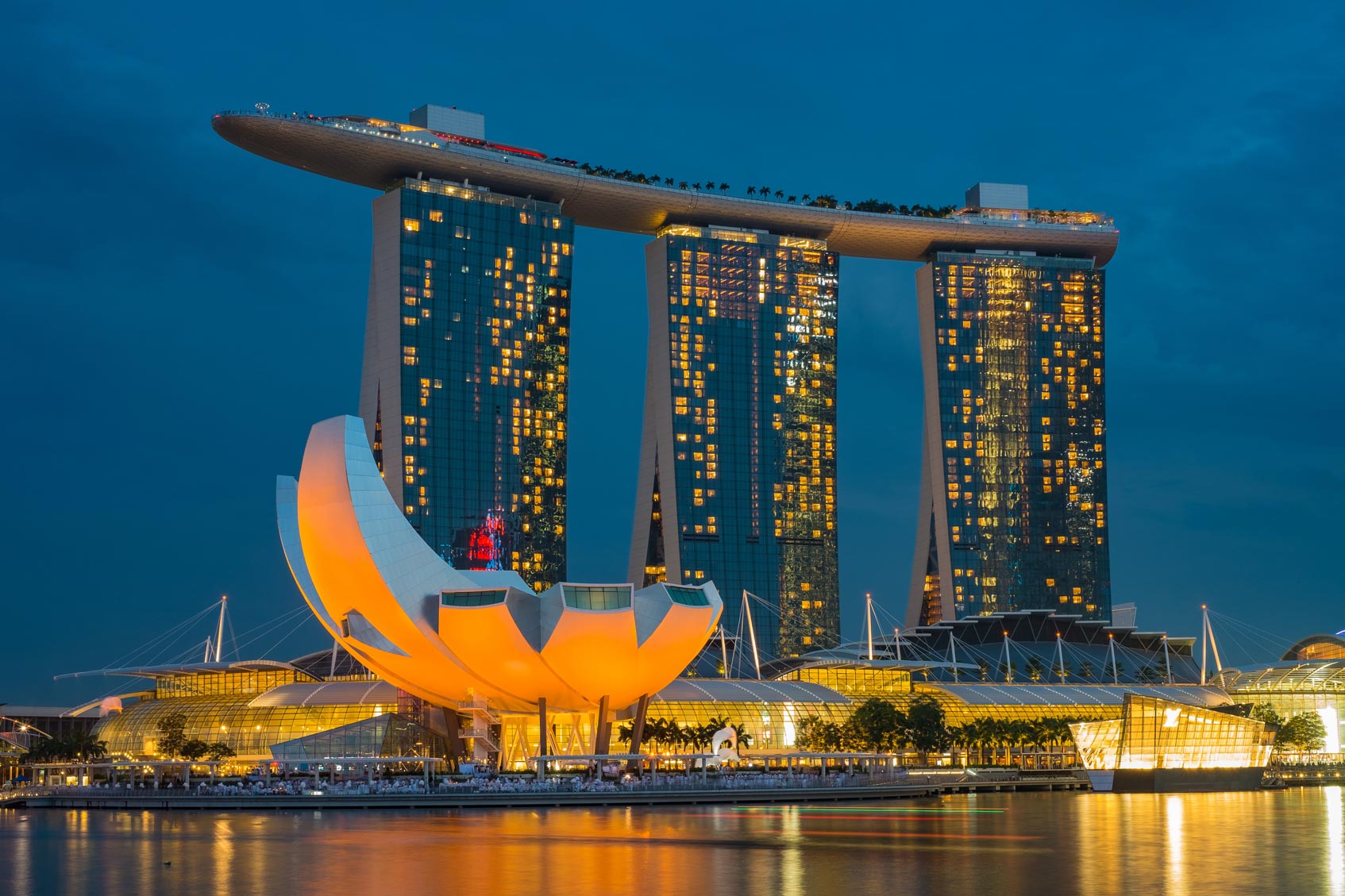 Власти Сингапура выдали лицензии на открытие цифровых банков 