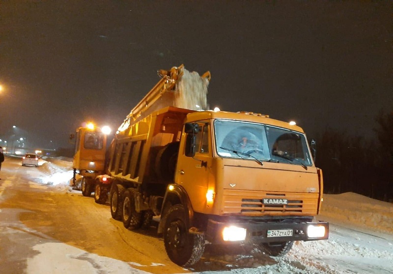В Нур-Султане вывезено около двух миллионов кубометров снега  