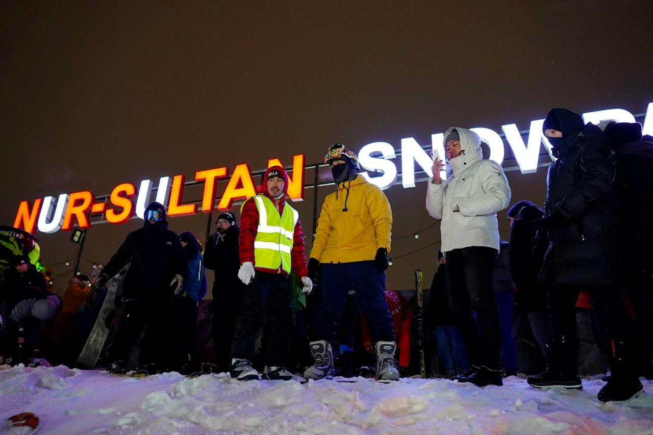 Nur-Sultan Snowpark: первая искусственная горка для сноубордистов появилась в столице  