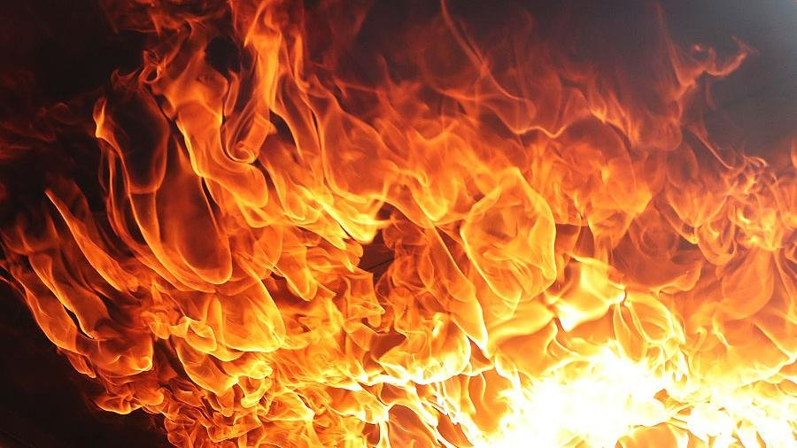 Произошел пожар на рынке в Актюбинской области