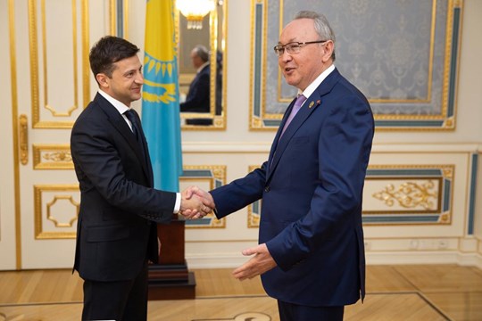 Бектас Бекназаров и президент Украины обсудили казахстанско-украинские отношения 