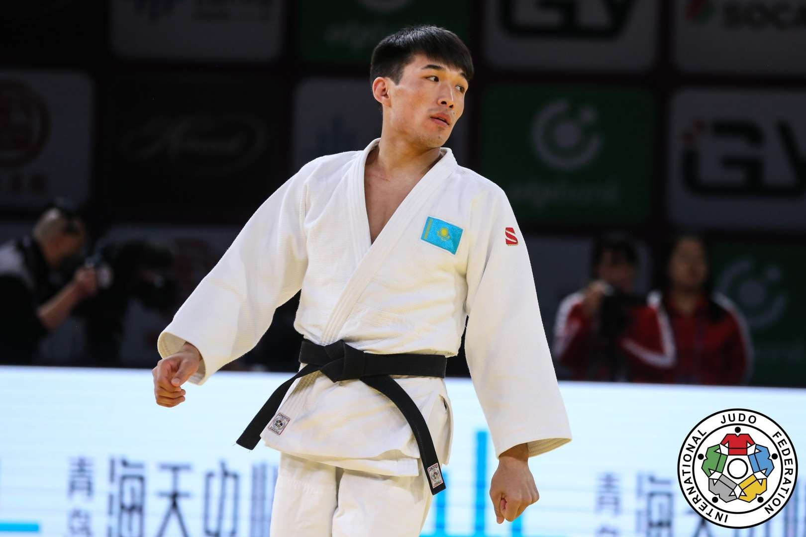 Гусман Кыргызбаев выбыл из борьбы за медаль 