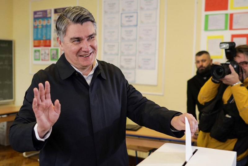 Экс-премьер Хорватии Миланович победил на президентских выборах   