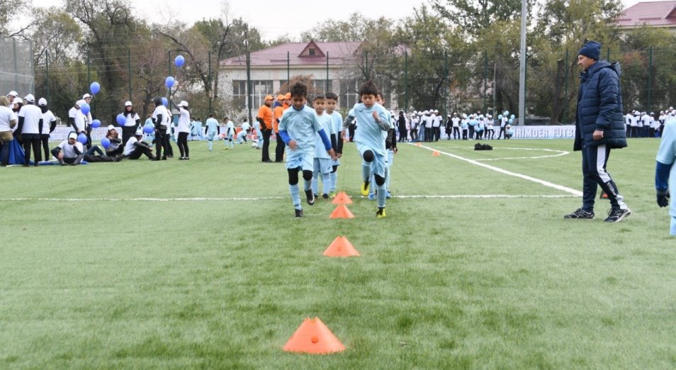 Футбольный центр «Жас-Кыран» подготовит новое поколение профессиональных игроков