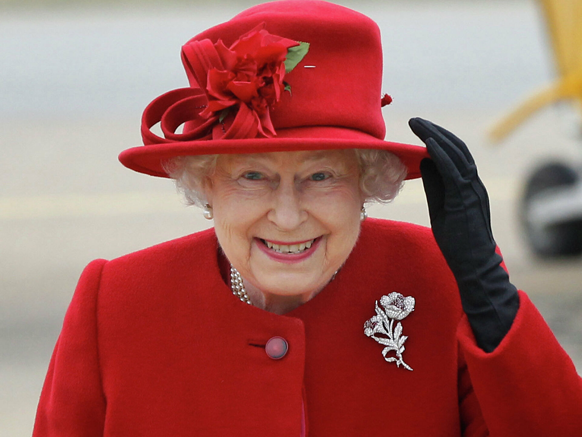 Когда британская королева планирует принять мировых лидеров  
