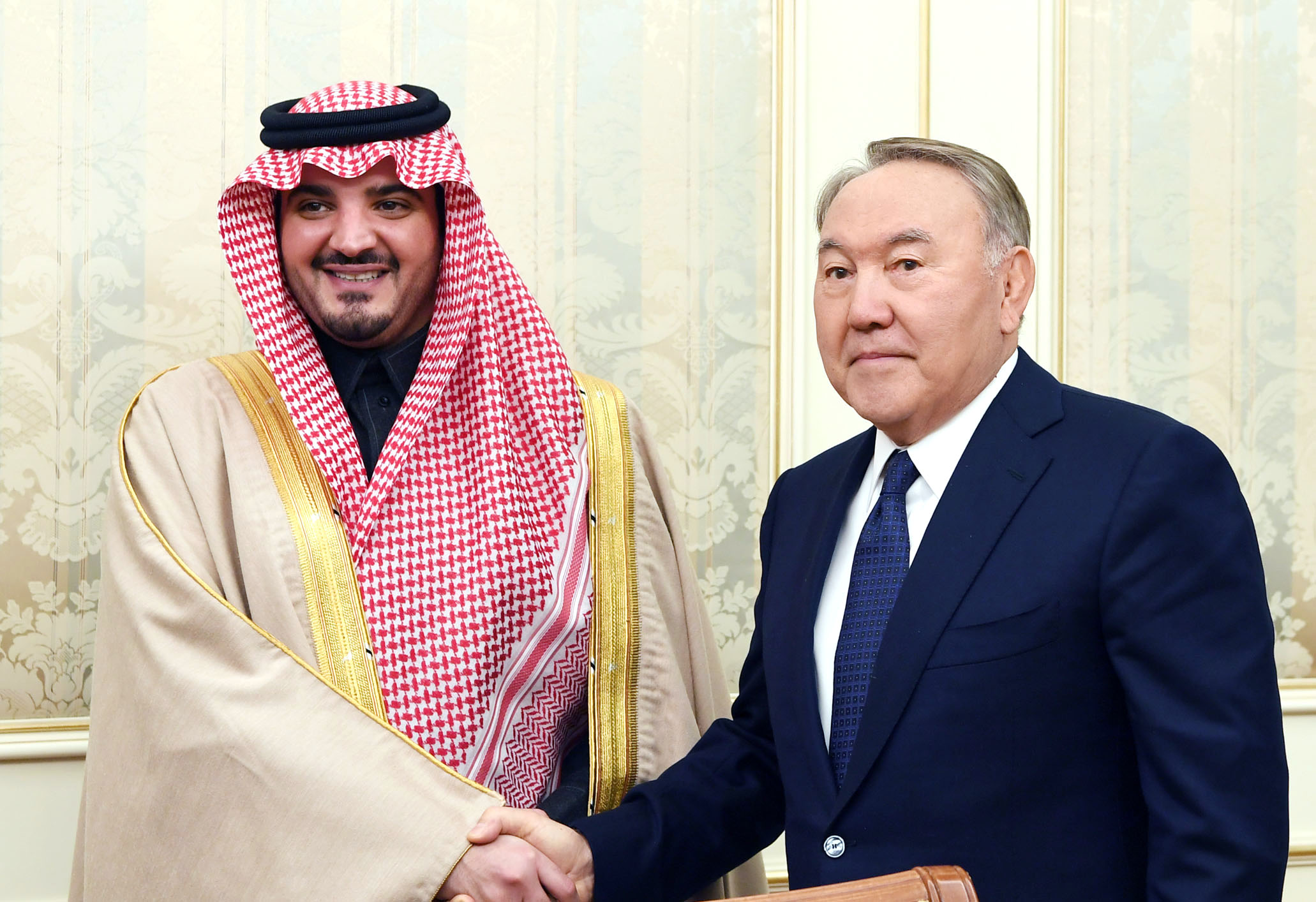 Президент Казахстана встретился c министром внутренних дел Саудовской Аравии 