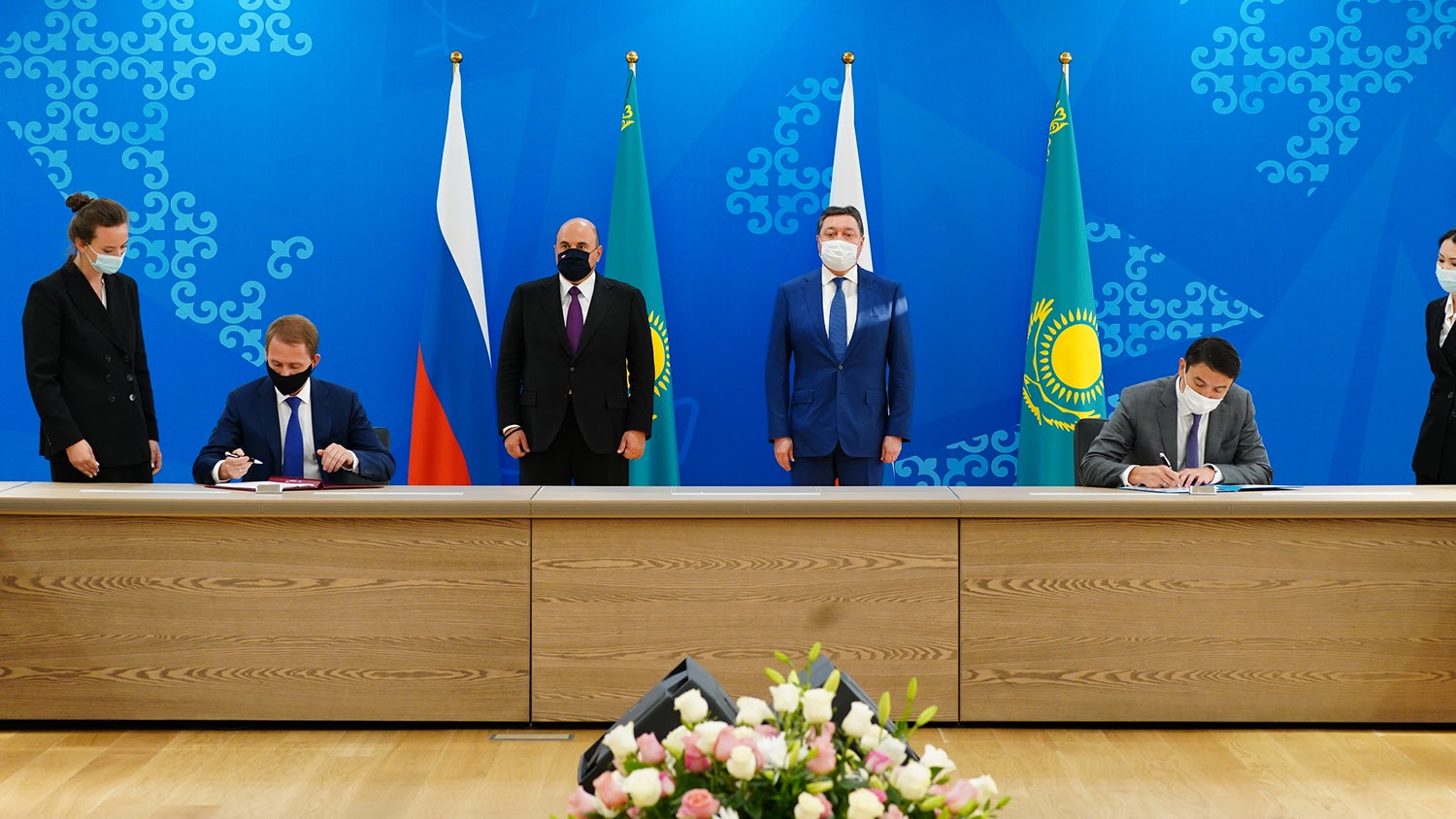 Какие документы подписали главы правительств Казахстана и России 
