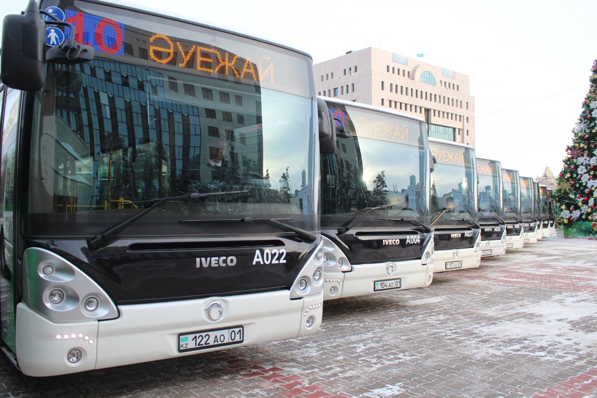 В Казахстане за трое суток выявлено пять тысяч нарушений ПДД водителями автобусов 
