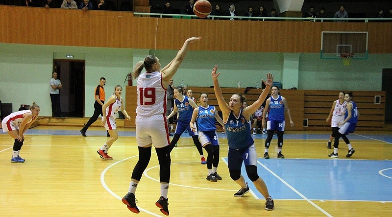 Как прошел первый тур ЧРК среди женских команд по баскетболу  