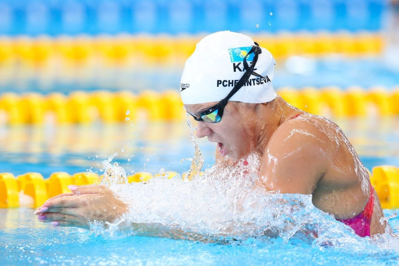 Новый рекорд Казахстана в плавании установила Аделаида Пчелинцева 