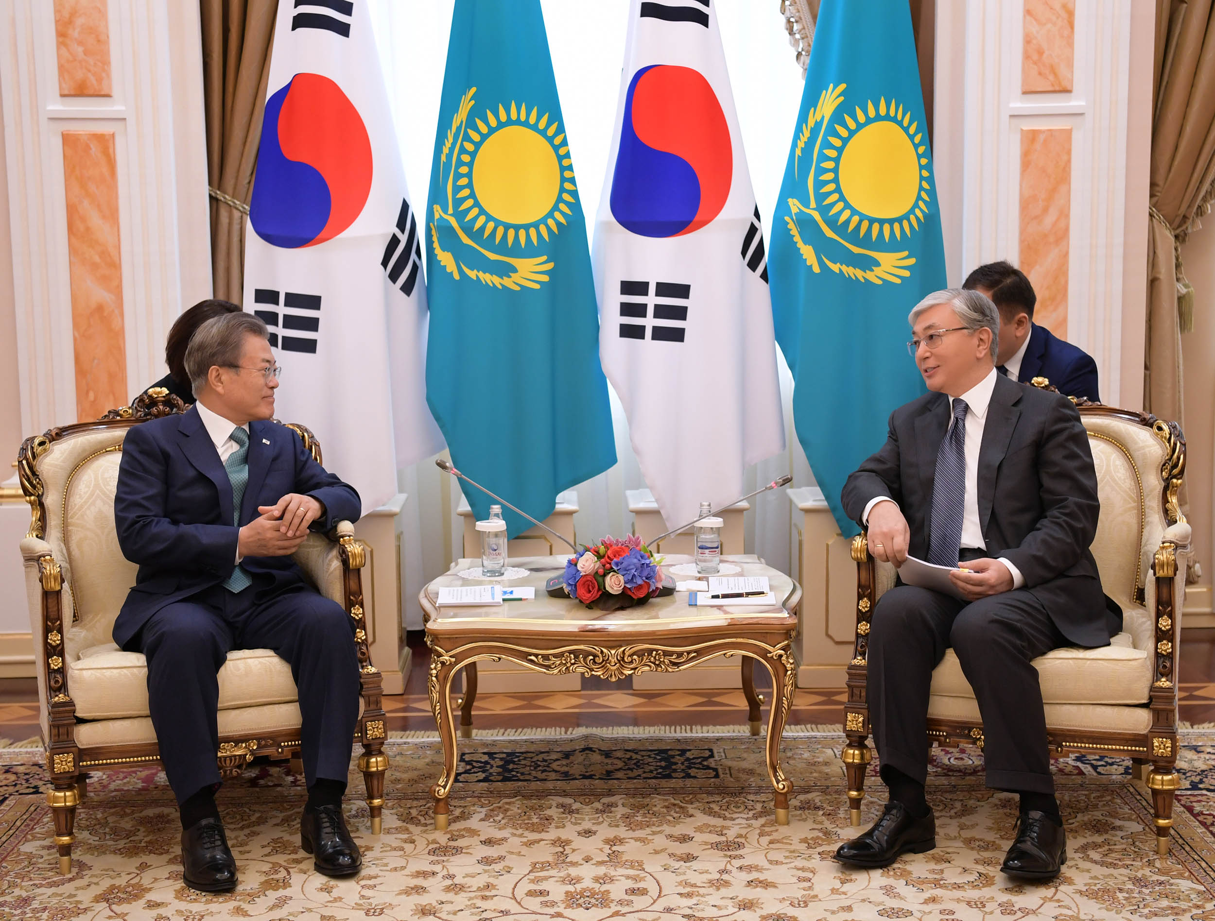 Касым-Жомарт Токаев провел переговоры с президентом Республики Корея 