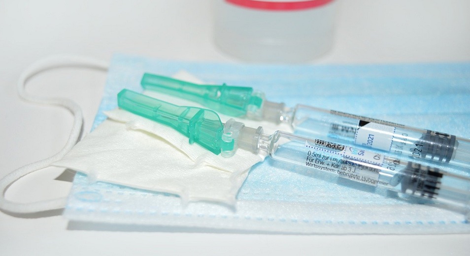 В Минздраве прокомментировали вероятность смертельных случаев от вакцинации