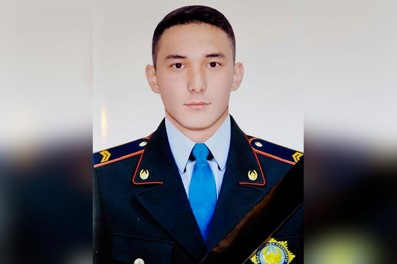 Полицейский погиб на трассе в Алматинской области