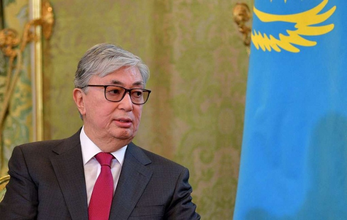 Президент Казахстана поручил начать подготовку мероприятий к 175-летию Абая  