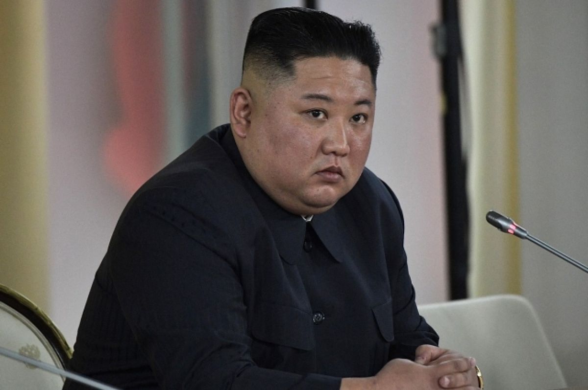 Впервые за месяц СМИ опубликовали репортаж о работе Ким Чен Ына  