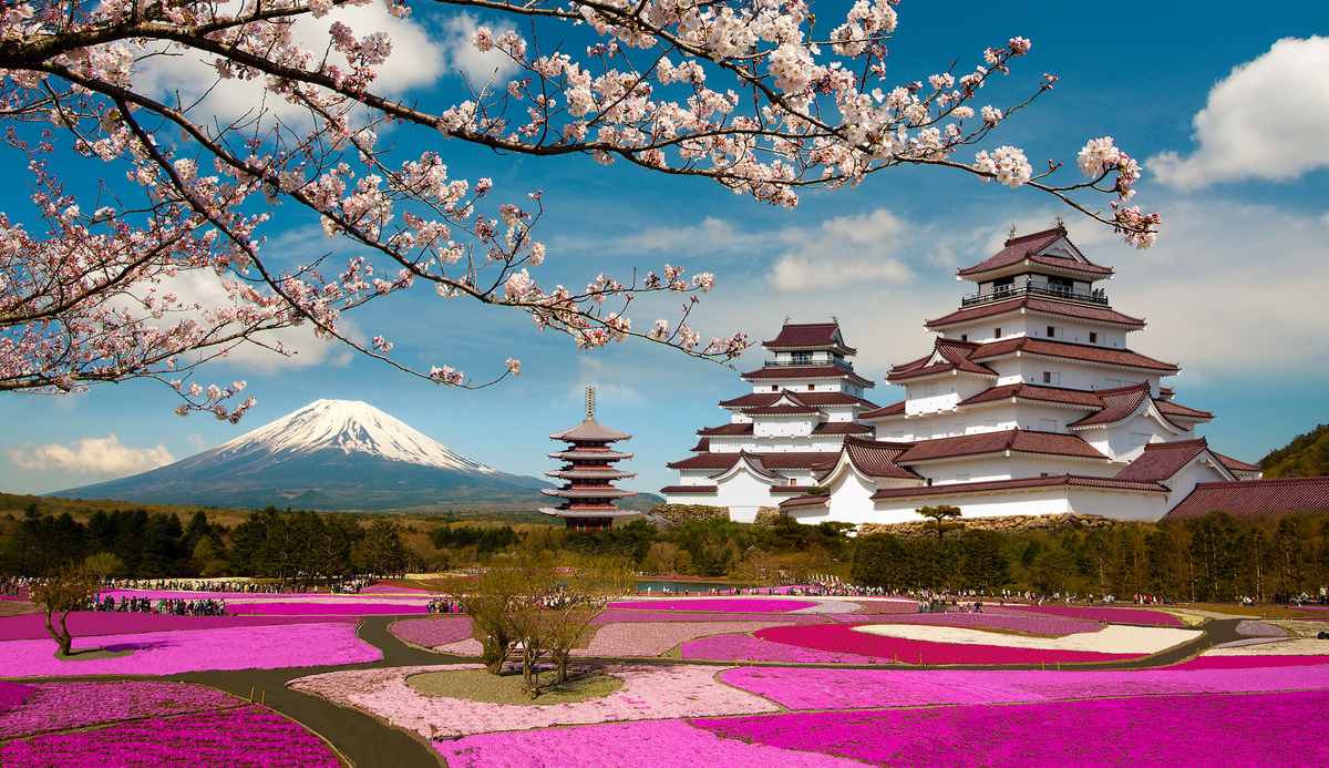 Япония намерена взимать с туристов налог на выезд 
