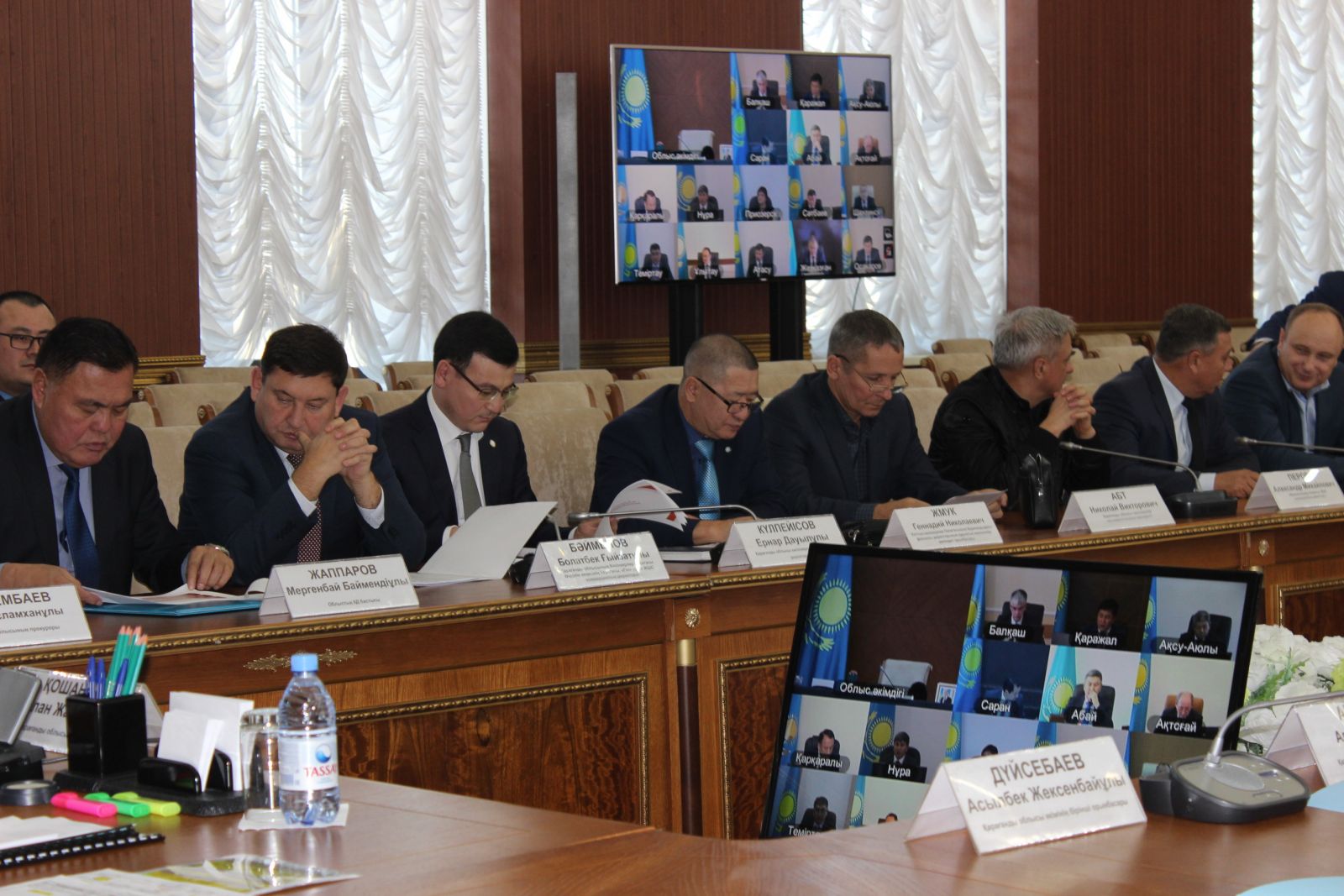 В Казахстане составлен рейтинг самых коррумпированных органов, по мнению бизнеса 