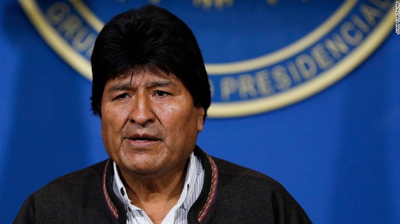 Боливия президенті Эво Моралес отставкаға кетті 