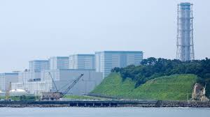 Новый премьер Японии посетил аварийную АЭС "Фукусима-1"