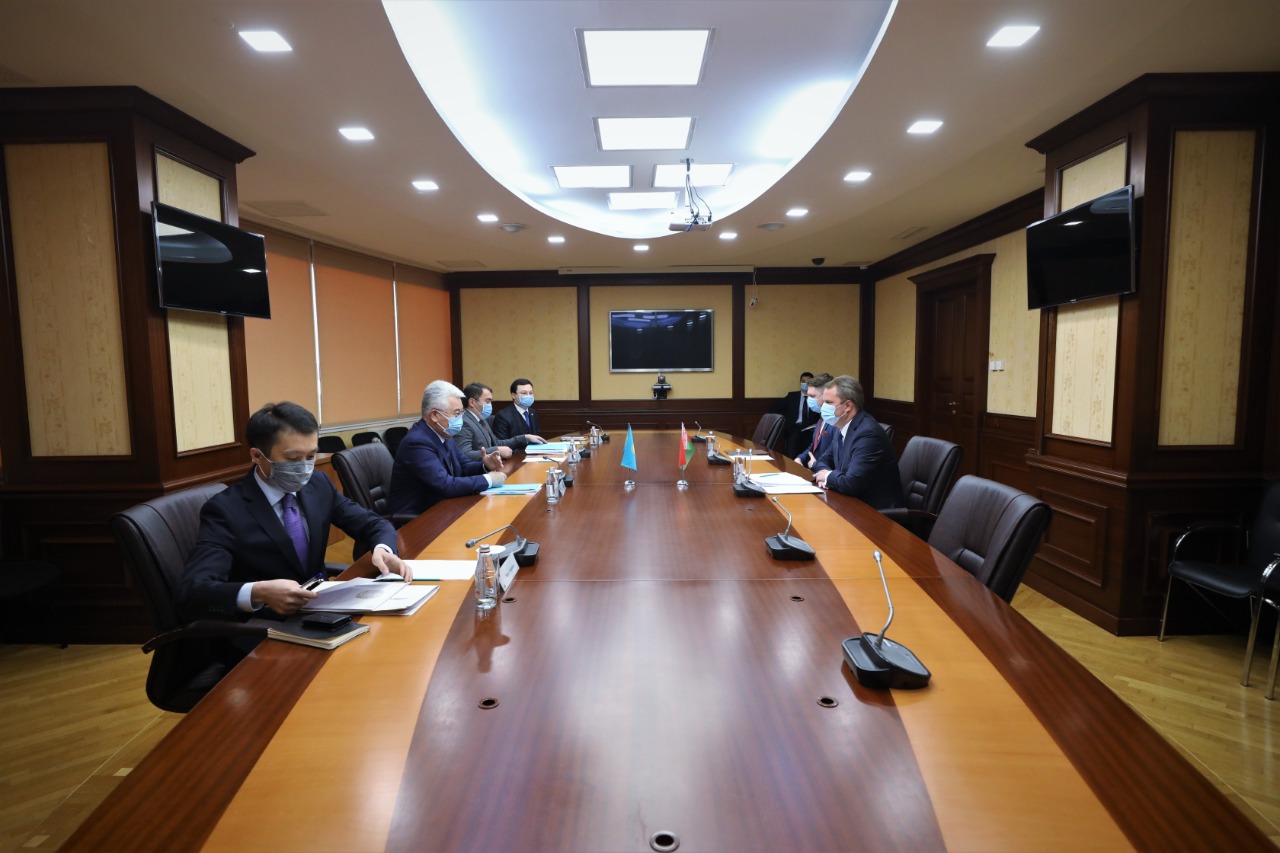 Посол Беларуси в РК отметил необходимость развития  локализации производств в Казахстане