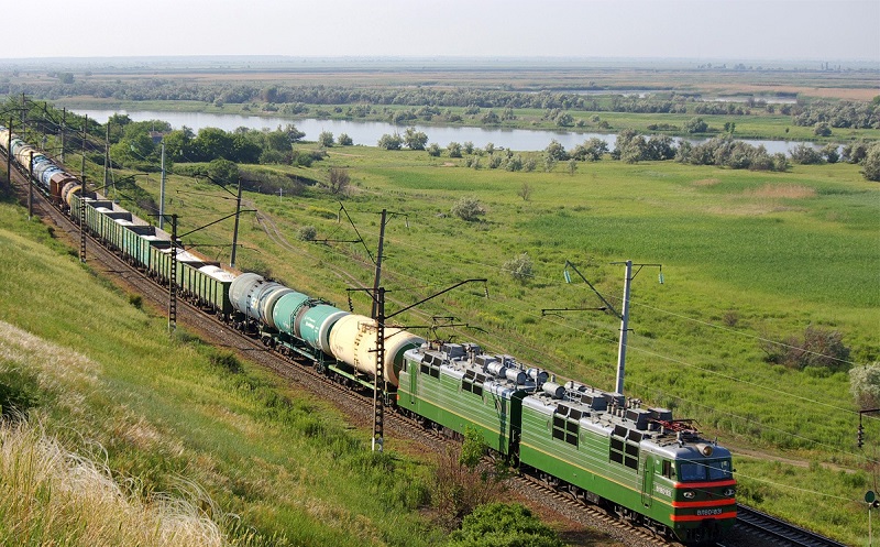 Через китайско-казахстанский КПП "Хоргос" проехало более 2500 грузовых поездов  