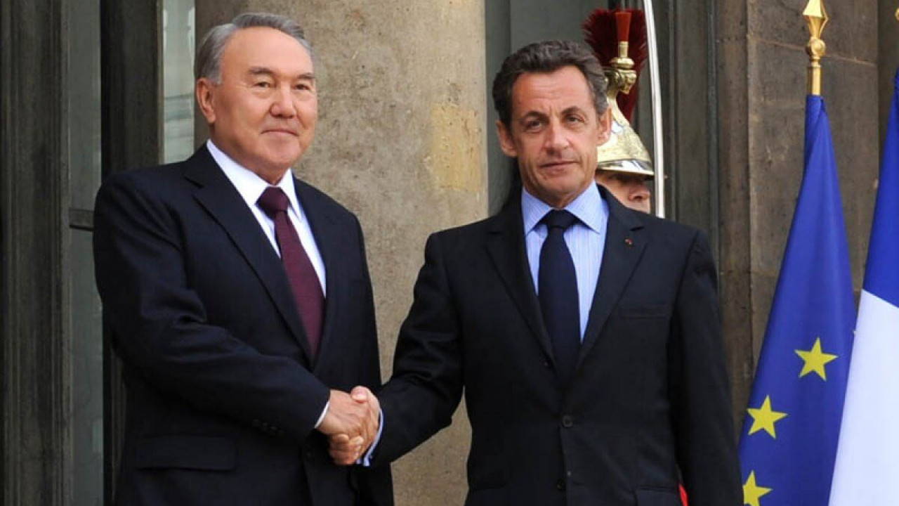 Нұрсұлтан Назарбаев Николя Саркозимен телефон арқылы сөйлесті 