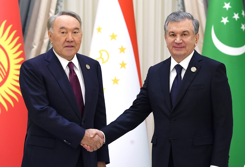 Назарбаев и Мирзиёев обсудили в Ташкенте перспективы сотрудничества стран ЦА  