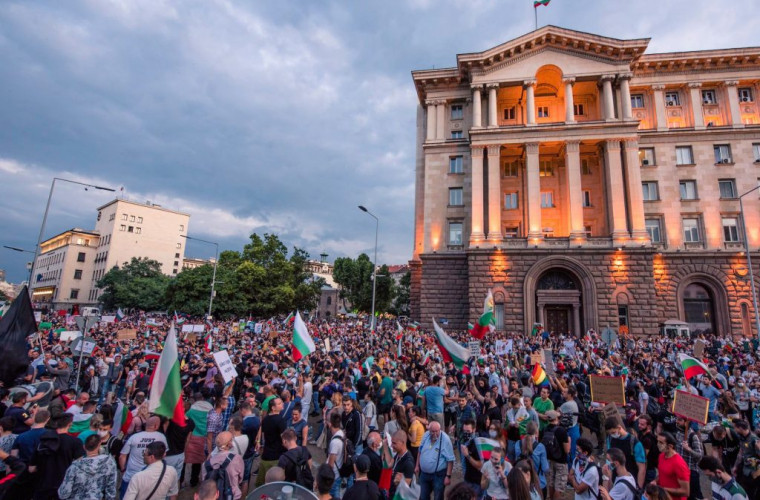 Антиправительственные протесты проходят в городах Болгарии  