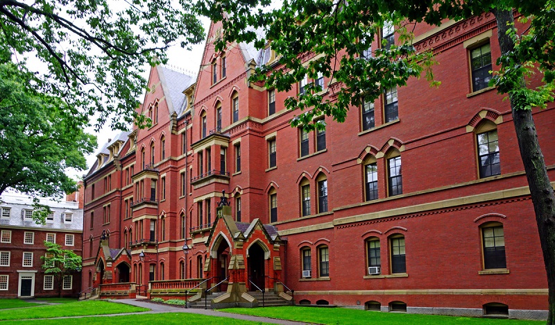 Гарвард обошел Стэнфорд по количеству сверхбогатых выпускников   