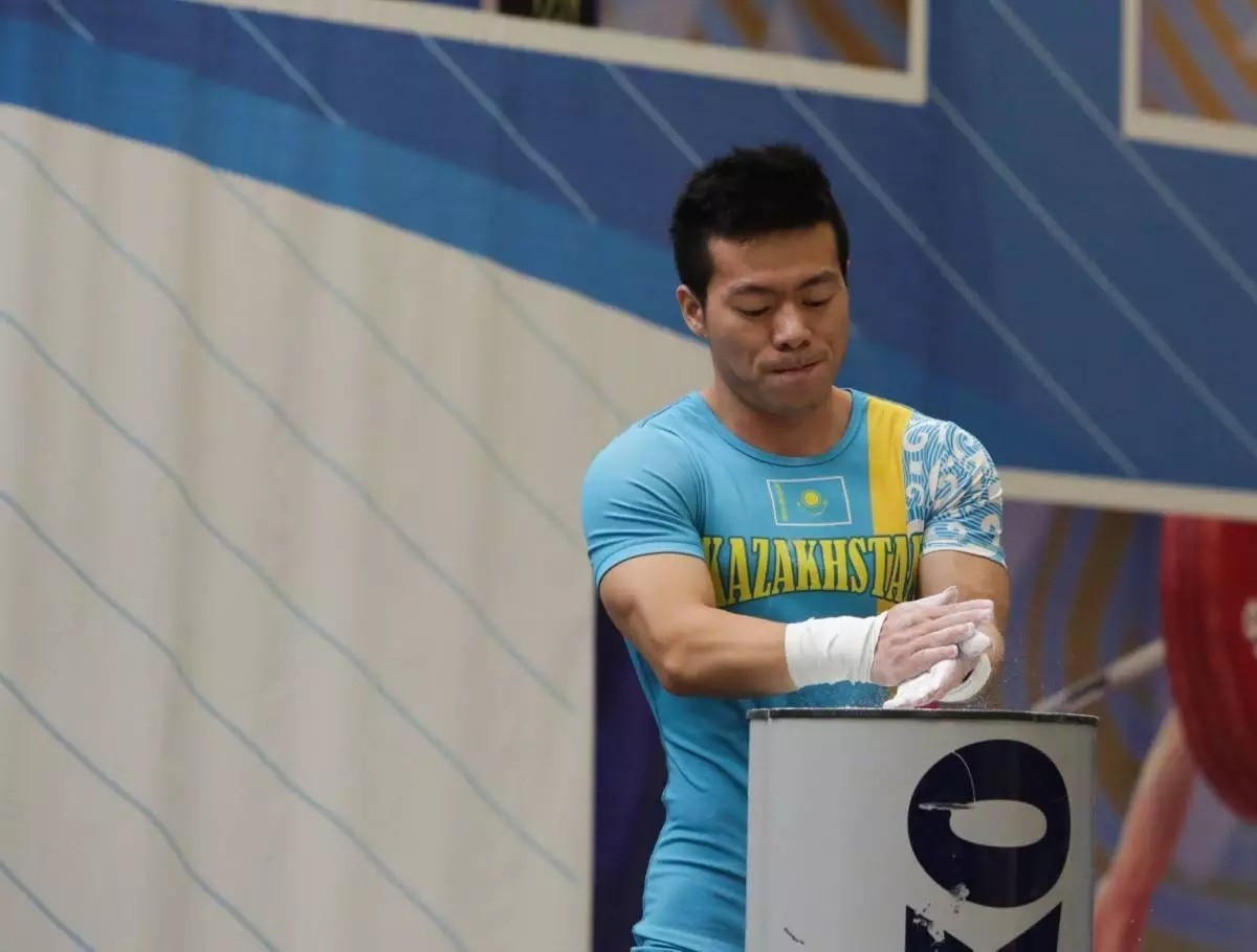 Казахстанец завоевал золотую медаль чемпионата мира по тяжелой атлетике 