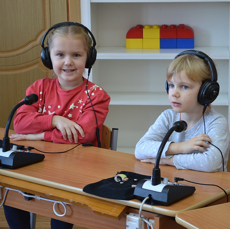Аудиокласс поможет слабослышащим детям учиться