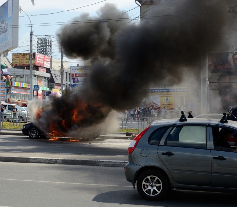 В Алматы сгорел полицейский патрульный автомобиль 