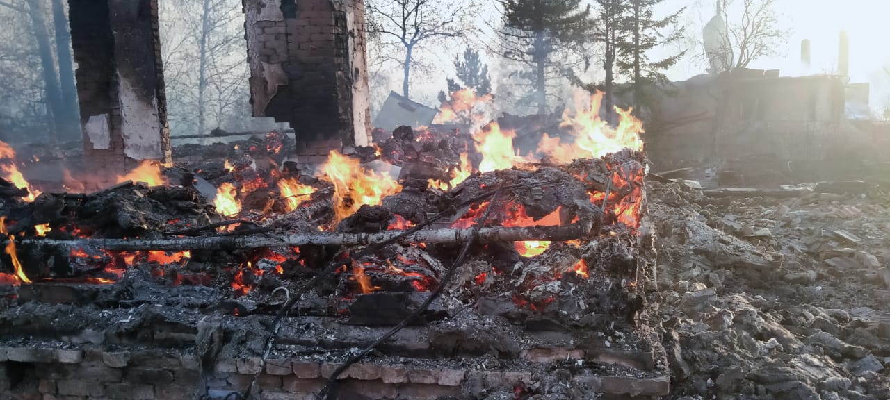 Для пострадавших от крупного лесного пожара в Риддере построят дома  