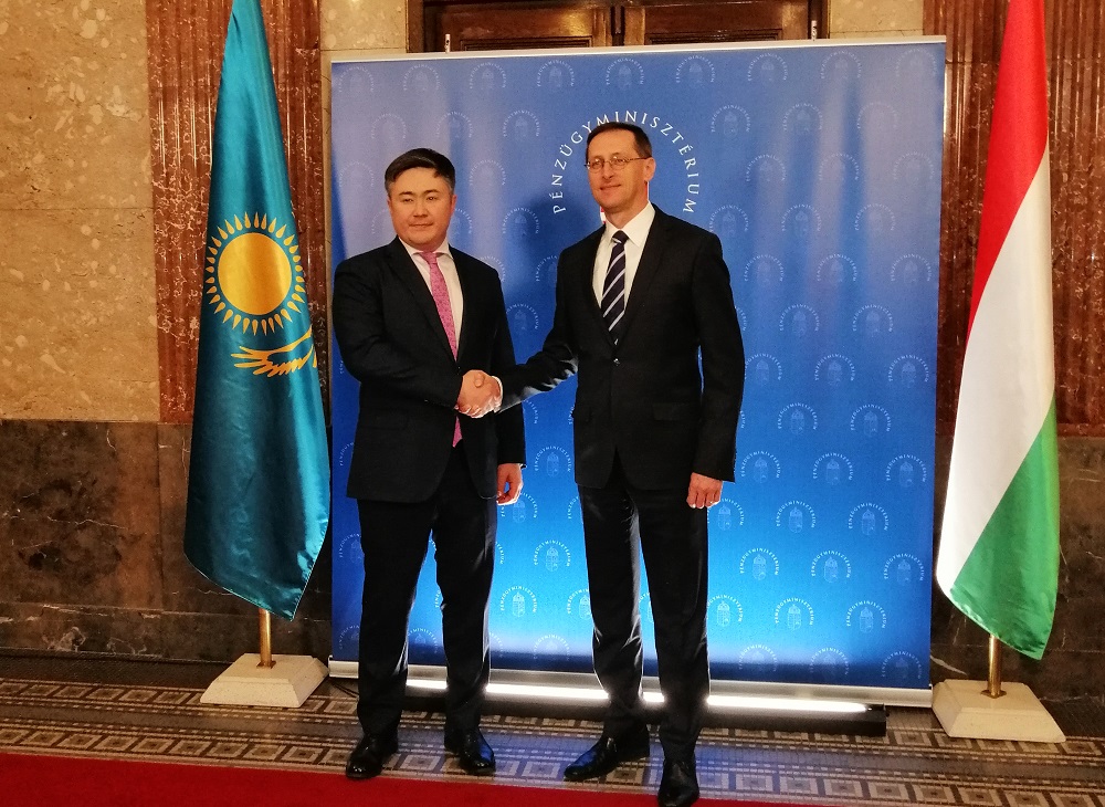 Казахстан и Венгрия договорились укрепить сотрудничество 