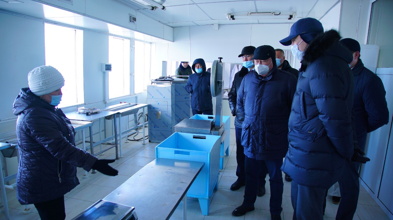 В Атырауской области планируют производить до 15 тысяч тонн рыбы