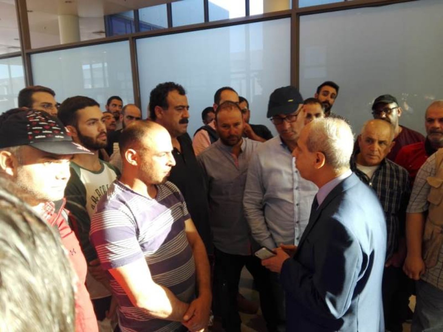 Власти Ливана просят предоставить рабочим Тенгиза отдых в Казахстане       