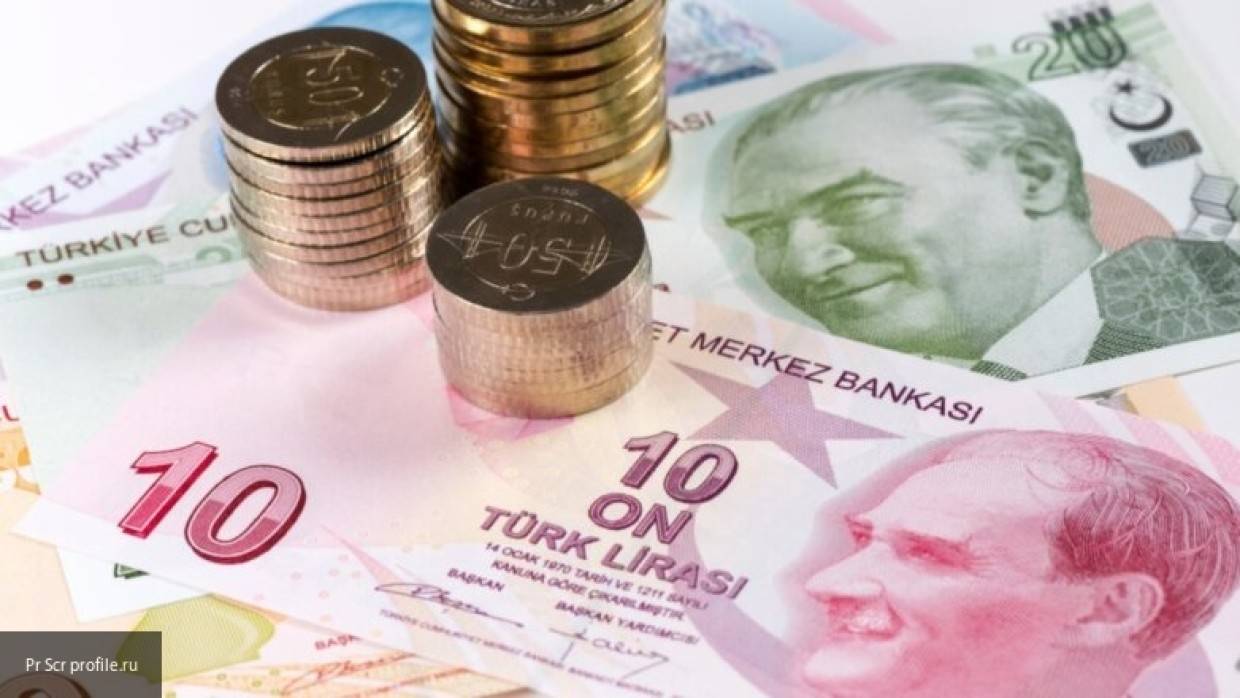 Турецкая лира упала до очередного минимума к доллару  
