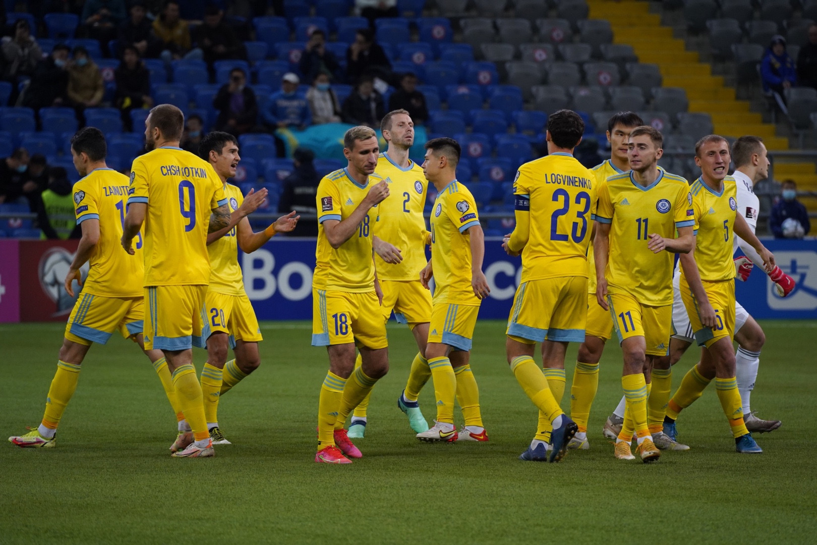 Какое место занимает национальная команда Казахстана в рейтинге ФИФА  