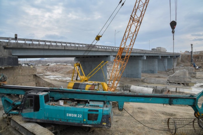 В Шымкенте ведется ремонт пяти мостов