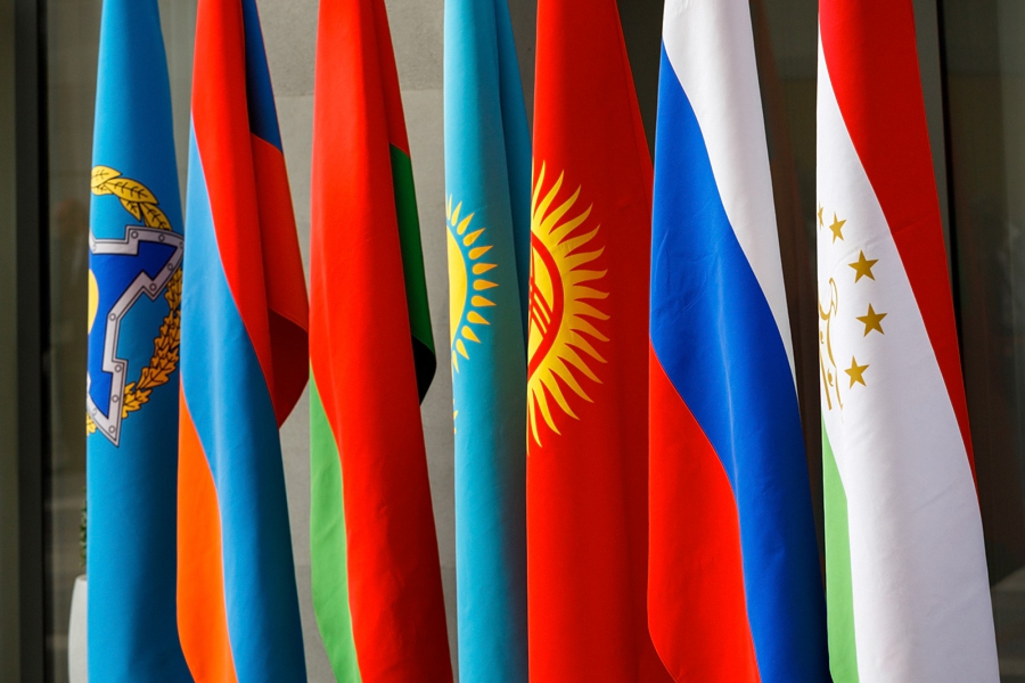 Кыргызстан призывает партнеров по ОДКБ расширять сотрудничество с другими организациями  