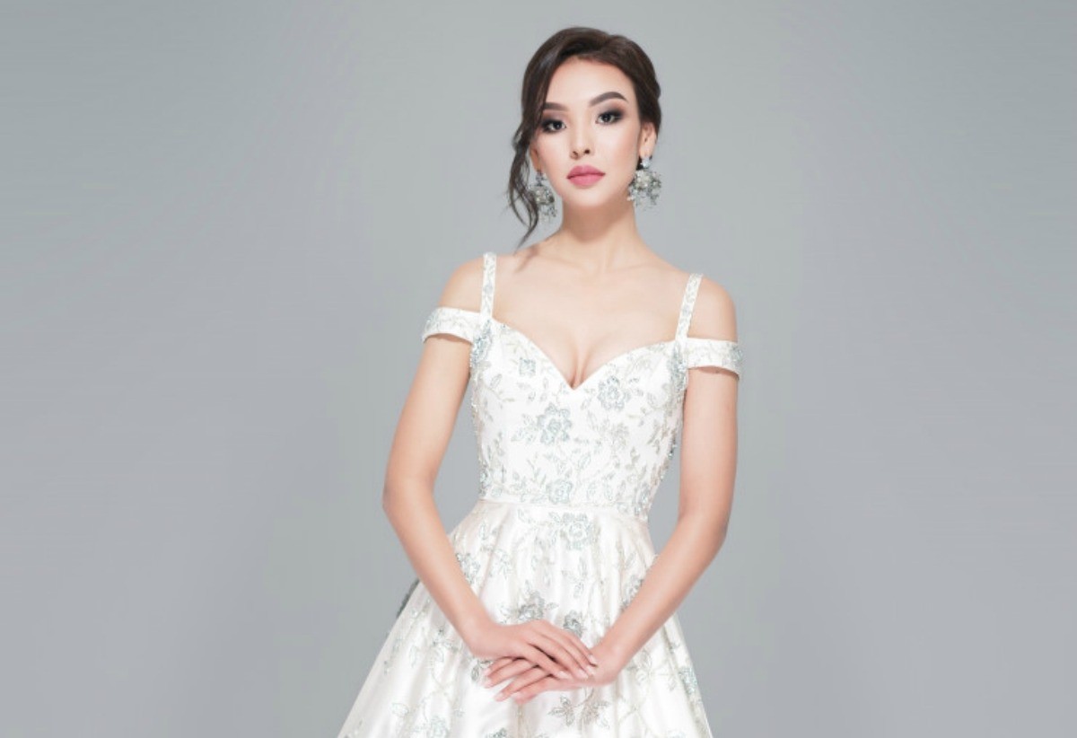 Мисс Казахстан – 2019 Камиллу Серикбай мама отдала в школу моделей, чтобы сделать дочь-каратистку женственной