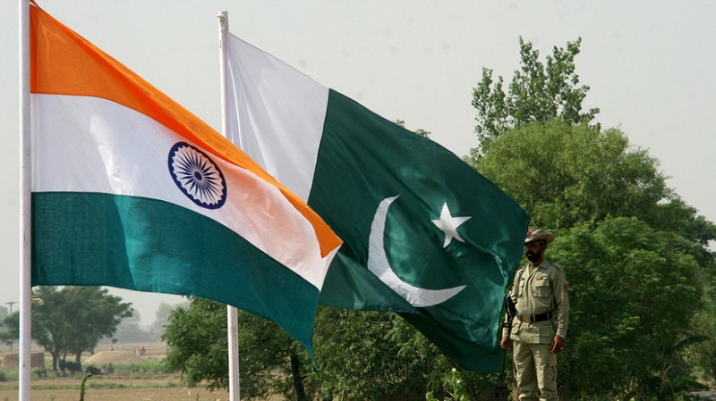 Индия и Пакистан примут участие в военных учениях ШОС  
