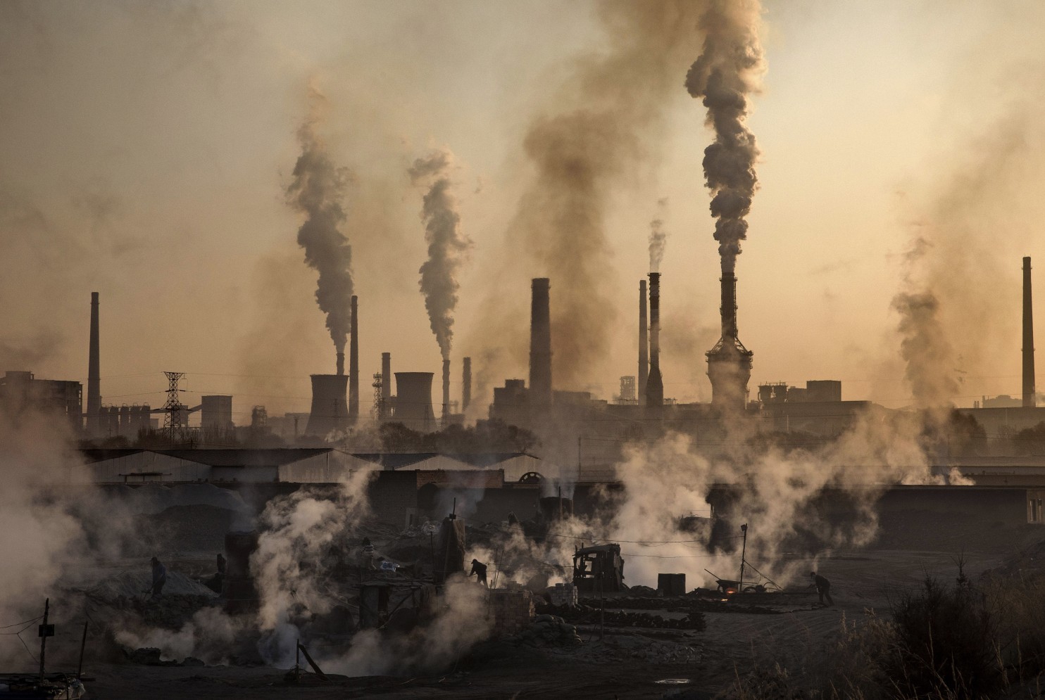 ДЧС Алматы опровергает слухи о 70-кратном превышении диоксида серы в воздухе   