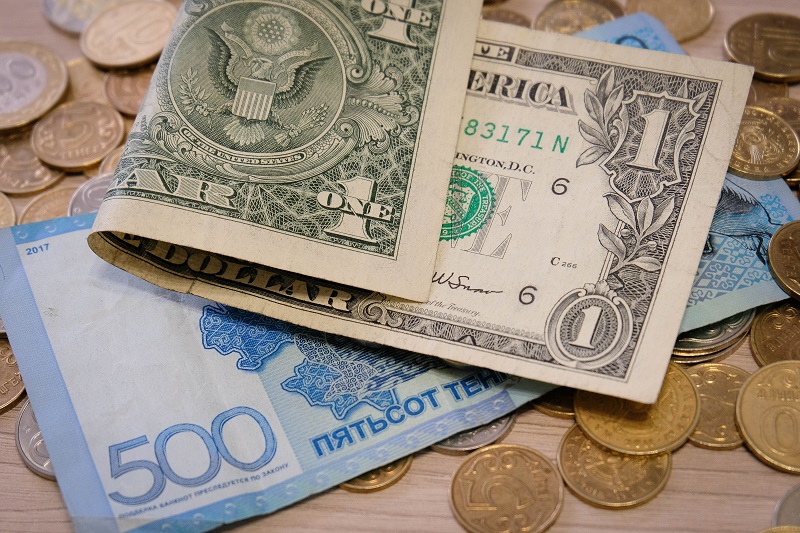 В чем хранят свои сбережения казахстанцы? 